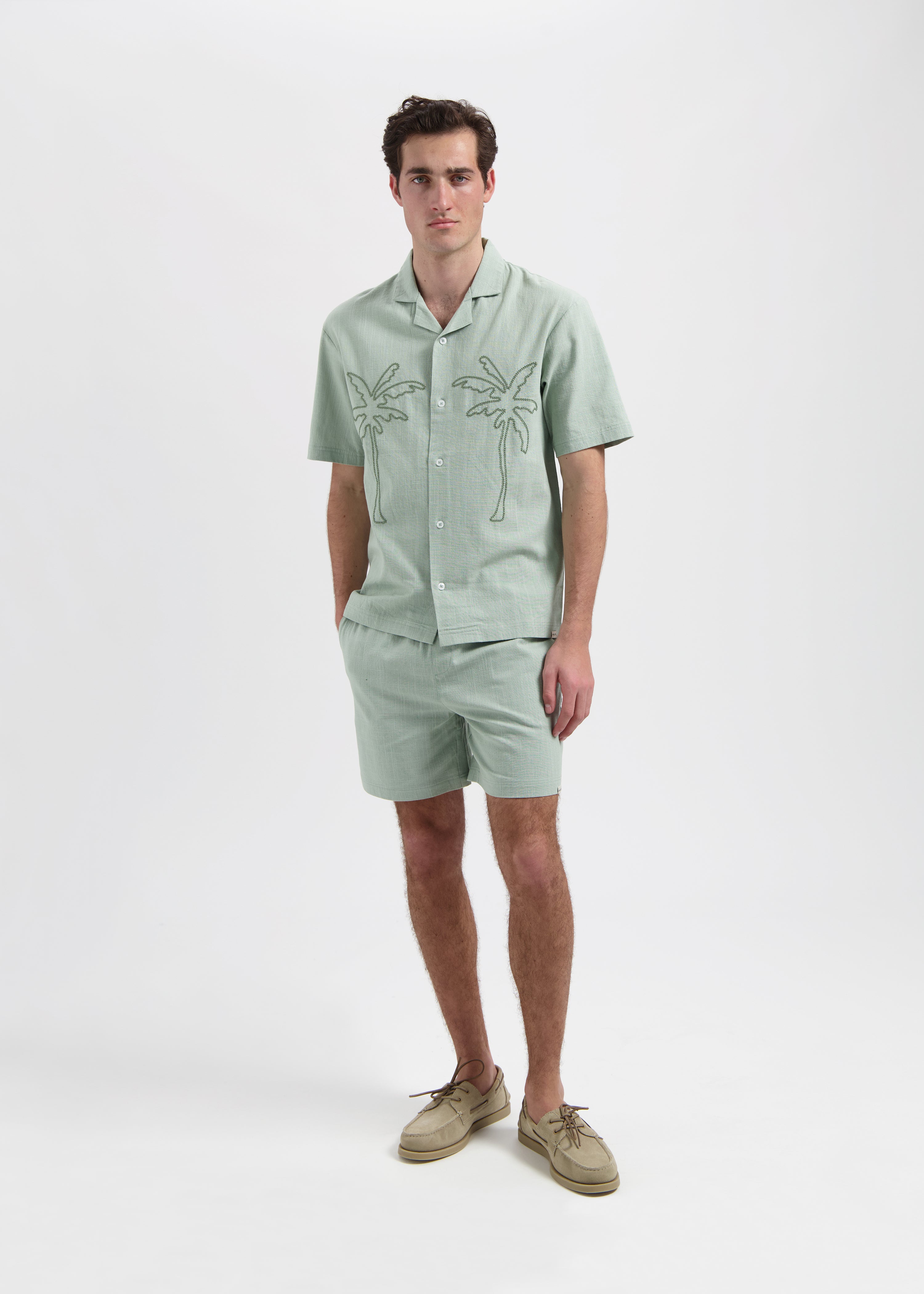 https://cdn.shopify.com/s/files/1/0641/4857/0345/files/P250404144243_P250404144244_Fullbody_JpgHighres_15.jpg?v=1744905947
