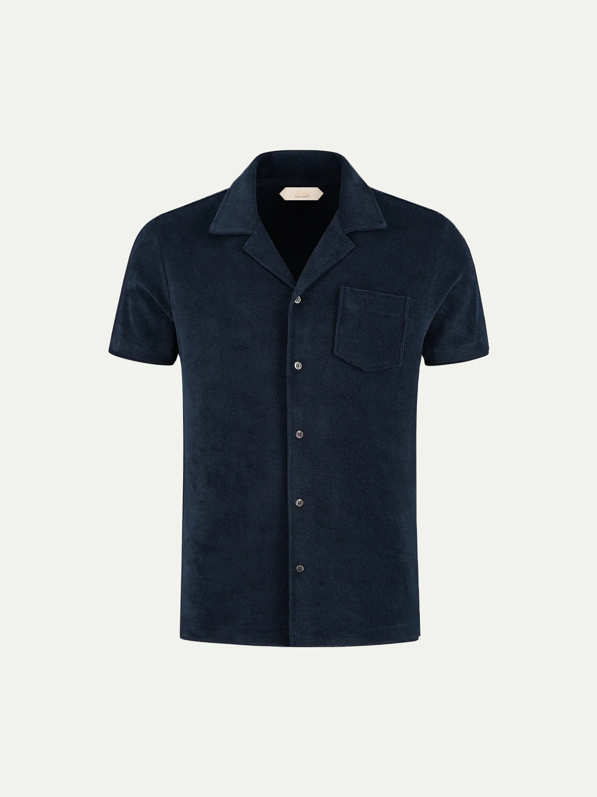 https://cdn.shopify.com/s/files/1/0103/3987/6928/files/aurelien_terry_towelling_blouse_men_badstof_poloshirt_heren_shirt_navy_poolside_1.jpg?v=1686934996